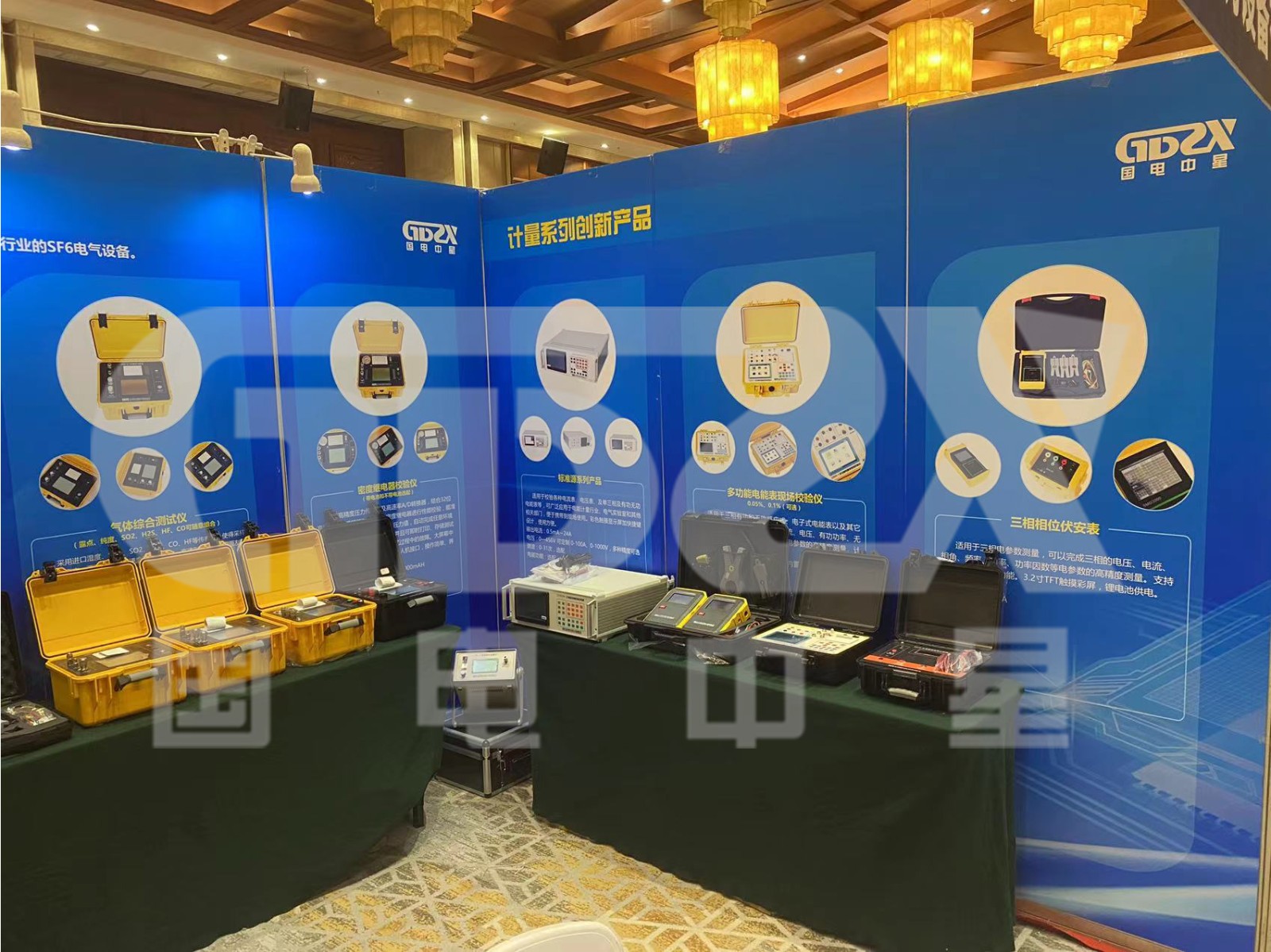 展廳布置.jpg 展廳布置.jpg